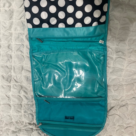 Hanging makeup/skincare travel organizer - Picture 2 of 2